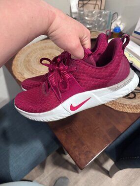 Nike Women's Size 9 Pink Training Sneakers